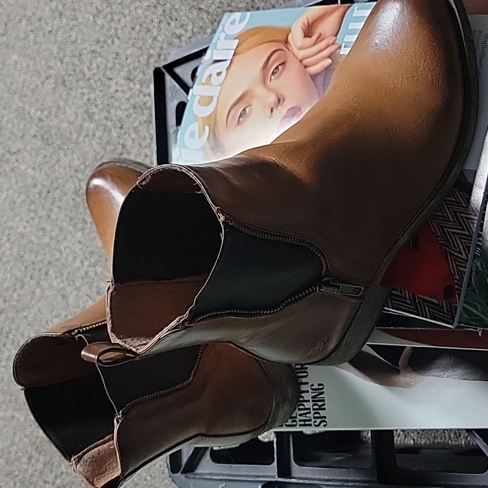 Cognac Chelsea boot